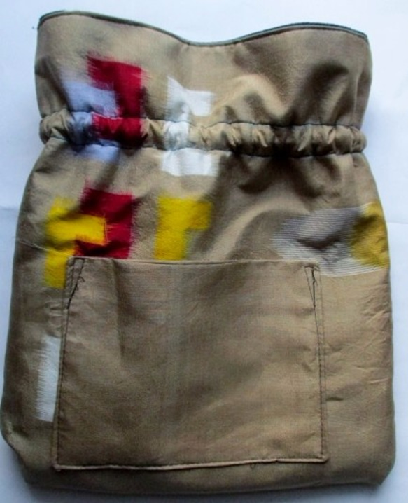 着物リメイク　久留米の絵絣で作った巾着袋　２１１０ 9枚目の画像