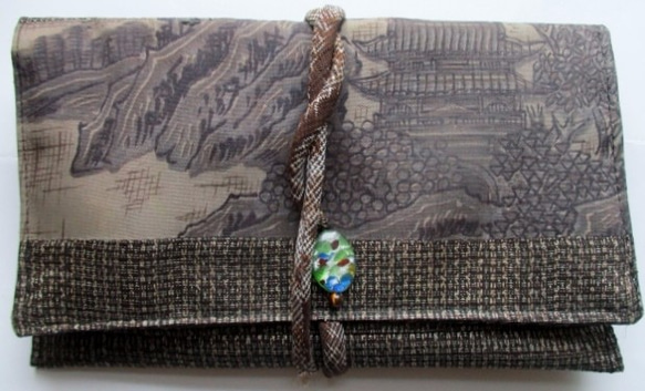 着物リメイク　泥大島紬で作った和風お財布  ２２４０ 1枚目の画像