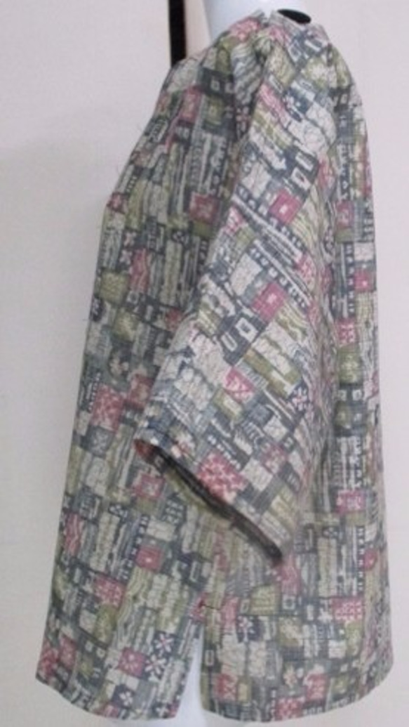 着物リメイク　着物で作ったプルオーバー　２２４１ 7枚目の画像