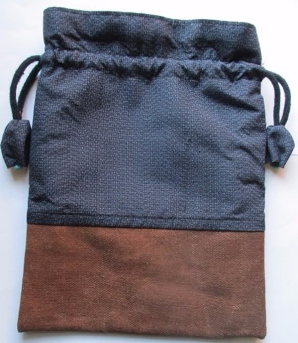 着物リメイク　藍大島と酒袋で作った巾着袋 　２２７９ 5枚目の画像