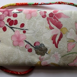 送料無料　着物リメイク花柄の訪問着で作った和風財布　２３５９ 4枚目の画像