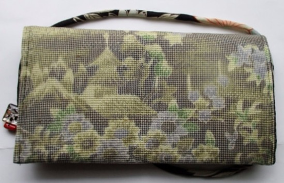 着物リメイク　色大島で作った和風財布　２４３１ 4枚目の画像