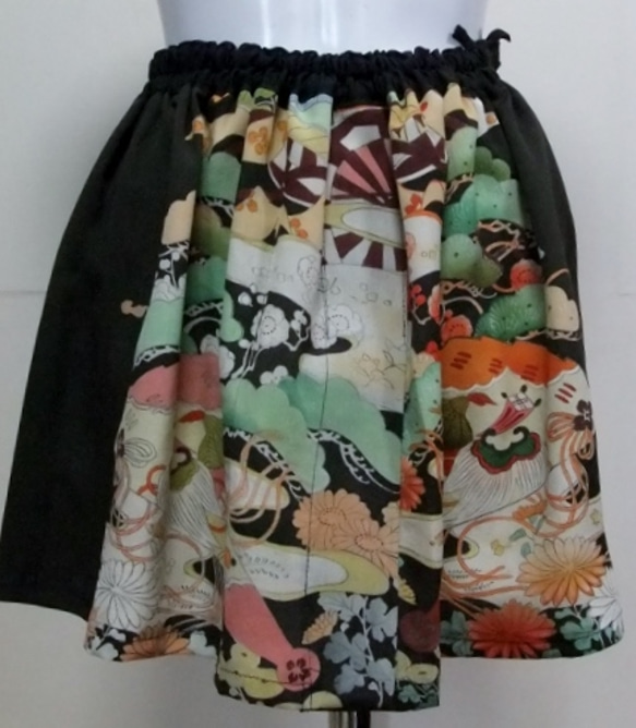 和風　　色留袖のミニスカート、ミニエプロン　６８４ 1枚目の画像
