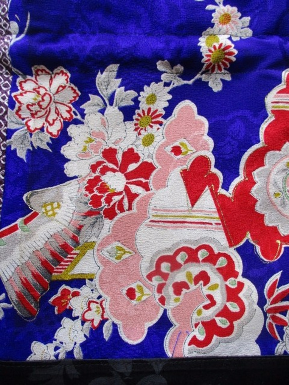 送料無料　絞りと花柄の着物で作った巾着袋　２５７１ 3枚目の画像
