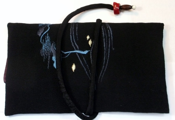 和風　黒の着物で作った和風お財布　７４２ 2枚目の画像