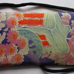 送料無料　花柄の着物で作った和風財布・ポーチ　２６８３ 4枚目の画像