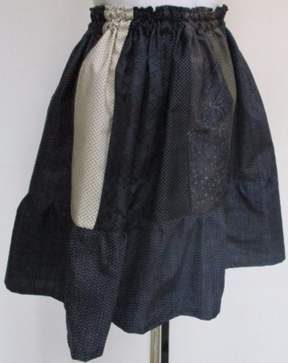 送料無料　大島紬を組み合わせたミニスカート 　２６８７ 2枚目の画像