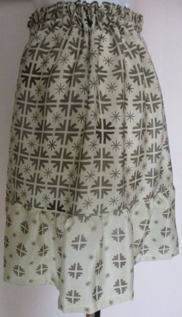 送料無料　正絹の着物で作ったミニスカート　２６９２ 7枚目の画像