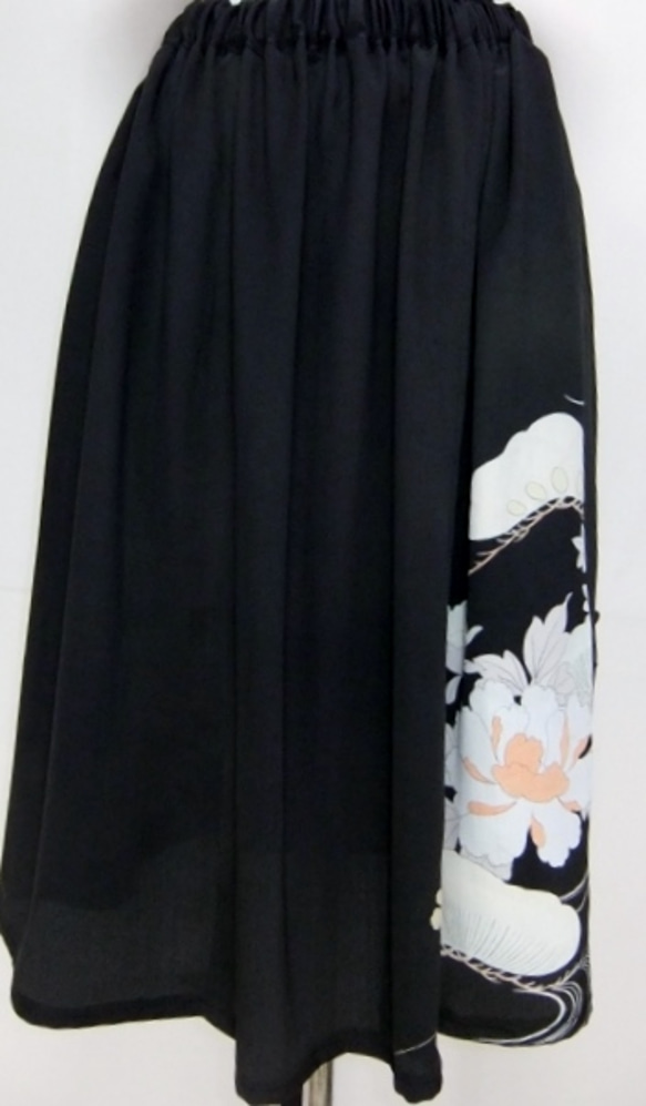 和風　色留袖で作ったスカート　　７６５ 1枚目の画像
