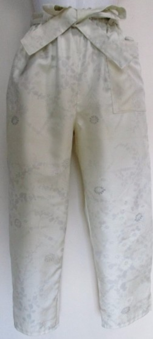 送料無料　花柄の着物で作ったサブリナパンツ　２７６９ 1枚目の画像