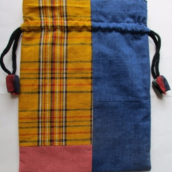 送料無料　着物リメイク　四国の土佐紬で作った巾着袋 　２８３３ 6枚目の画像