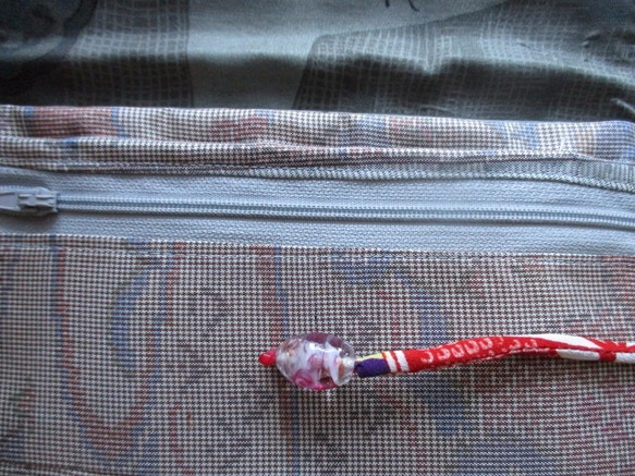 送料無料　色大島紬で作った和風財布・ポーチ　２８３７ 6枚目の画像