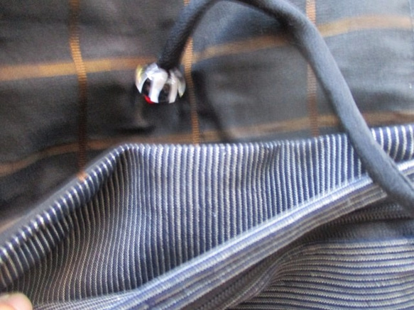 送料無料　めくら縞の着物で作った和風財布・ポーチ　２８６１ 8枚目の画像