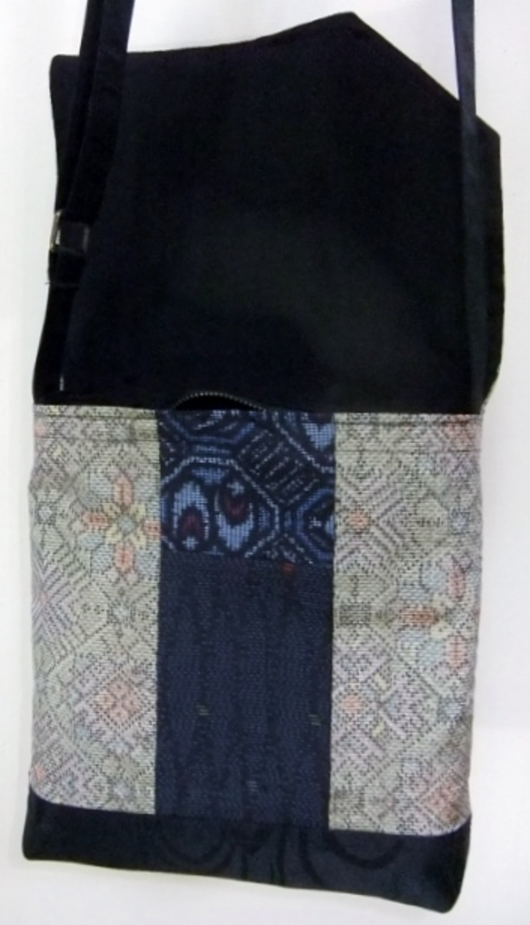 着物　大島紬のミニショルダーバック　８８６ 3枚目の画像