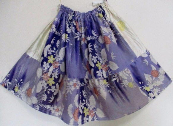 送料無料　絞りと花柄の着物で作ったミニスカート　２９６５ 7枚目の画像