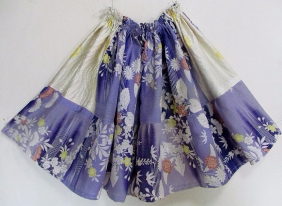 送料無料　絞りと花柄の着物で作ったミニスカート　２９６５ 8枚目の画像