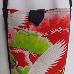 送料無料　鶴柄の着物で作ったポシェット　３０３４ 3枚目の画像