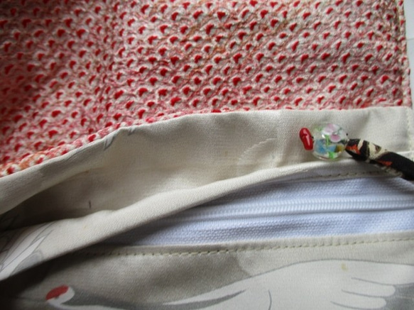 送料無料　鶴の絵柄の長襦袢で作った和風財布・ポーチ　３１９７ 8枚目の画像