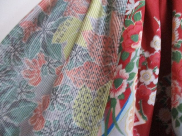 送料無料　花柄の着物で作ったミニスカート３２７２ 10枚目の画像
