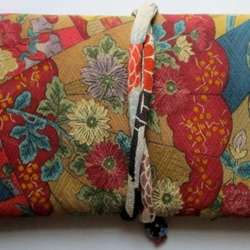 送料無料　花柄の着物で作った和風財布・ポーチ　３４５６ 2枚目の画像