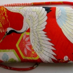 着物リメイク　鶴柄の着物で作った和風財布・ポーチ３５４７　 4枚目の画像