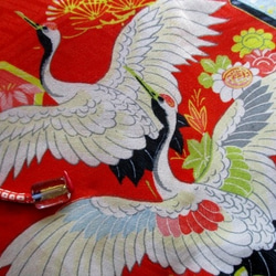着物リメイク　鶴柄の着物で作った和風財布・ポーチ３５４７　 10枚目の画像