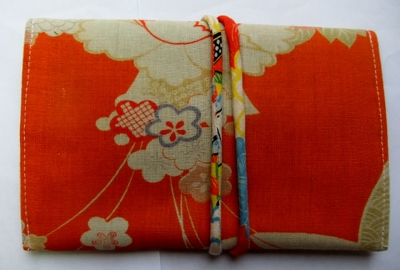 和風　花柄の着物で作ったミニ和風お財布　あ２９３ 2枚目の画像