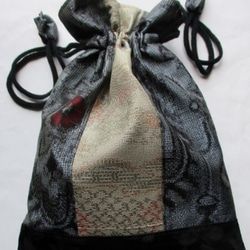 送料無料　藍大島紬と色大島紬で作った巾着袋　３６８５ 2枚目の画像