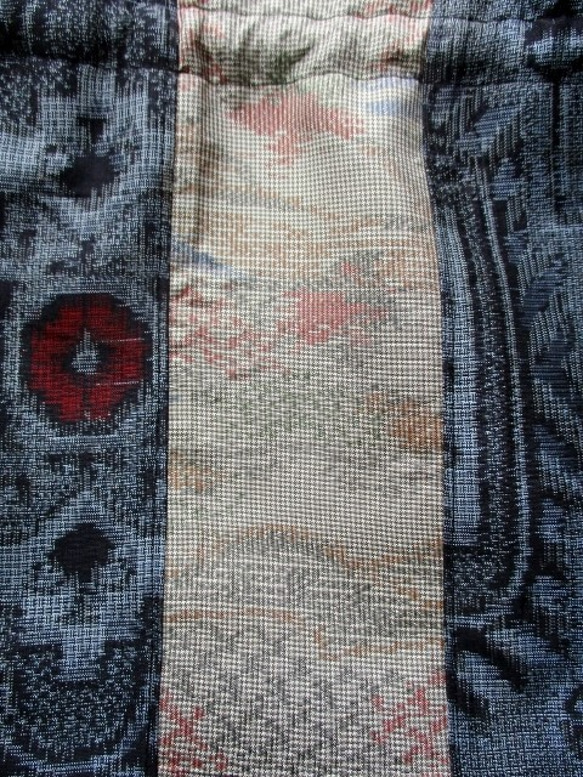 送料無料　藍大島紬と色大島紬で作った巾着袋　３６８５ 4枚目の画像
