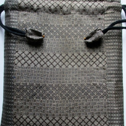 大島紬で作った巾着袋　３７８６ 6枚目の画像
