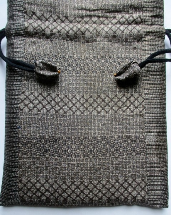 大島紬で作った巾着袋　３７８６ 6枚目の画像