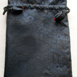 送料無料　大島紬で作った巾着袋　３９９７ 7枚目の画像