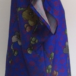４２８１　＃送料無料　梅の花柄の着物で作ったプルーオーバー 3枚目の画像
