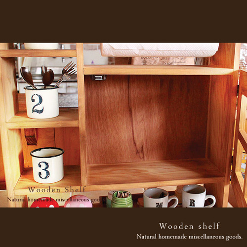送料無料]ハンドメイド アンティーク風 シェルフ 木製 棚 扉付き