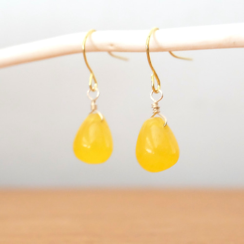 14kgf〉ぽってりビタミンカラー◇天然石ドロップピアス・イヤリング