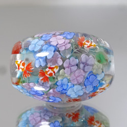 紫陽花と金魚のとんぼ玉（ガラス玉） 2枚目の画像