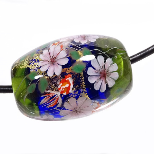 桜と金魚のとんぼ玉（ガラス玉）金箔入り ネックレス