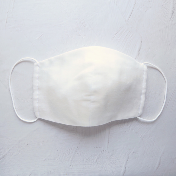 【再販】ポケット付き立体マスク（大人用）ホワイト1枚 無料ワッペン付き 3枚目の画像