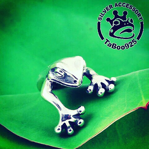 巻き付き蛙リング