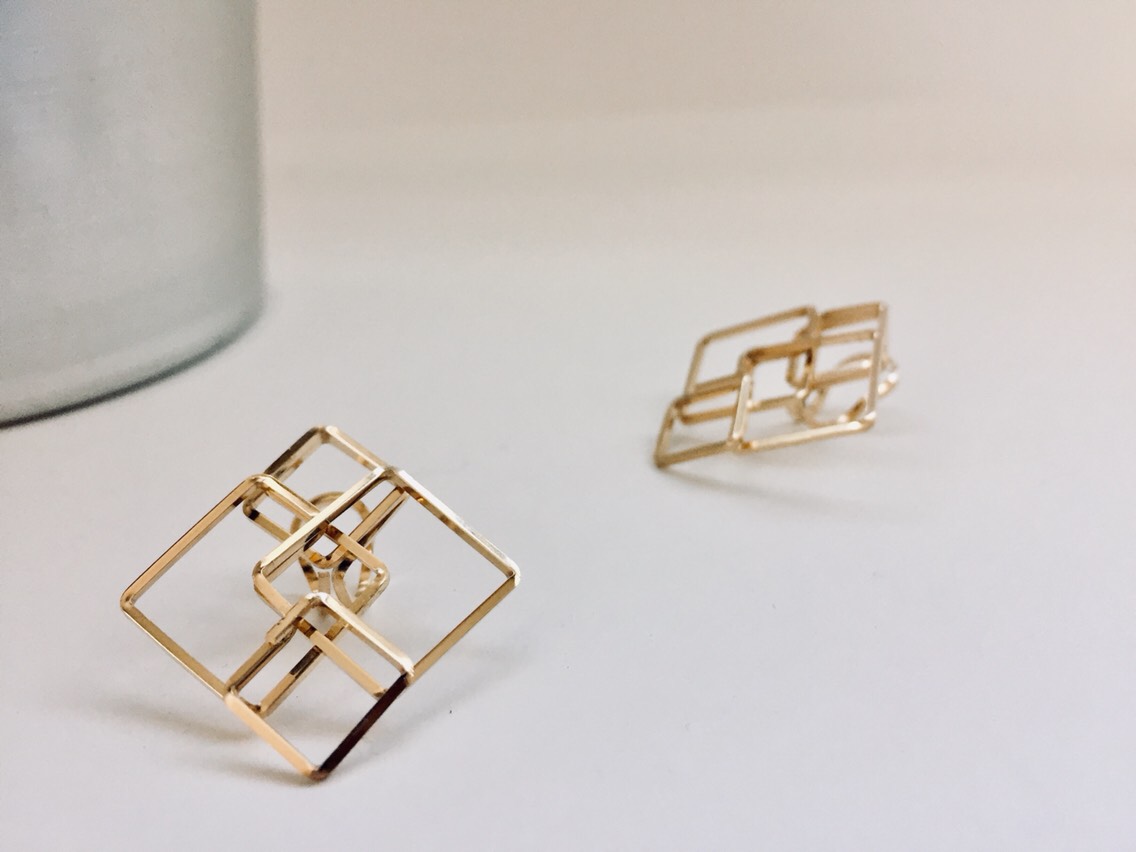 ひとふでイヤリング  【 quadruple square 】