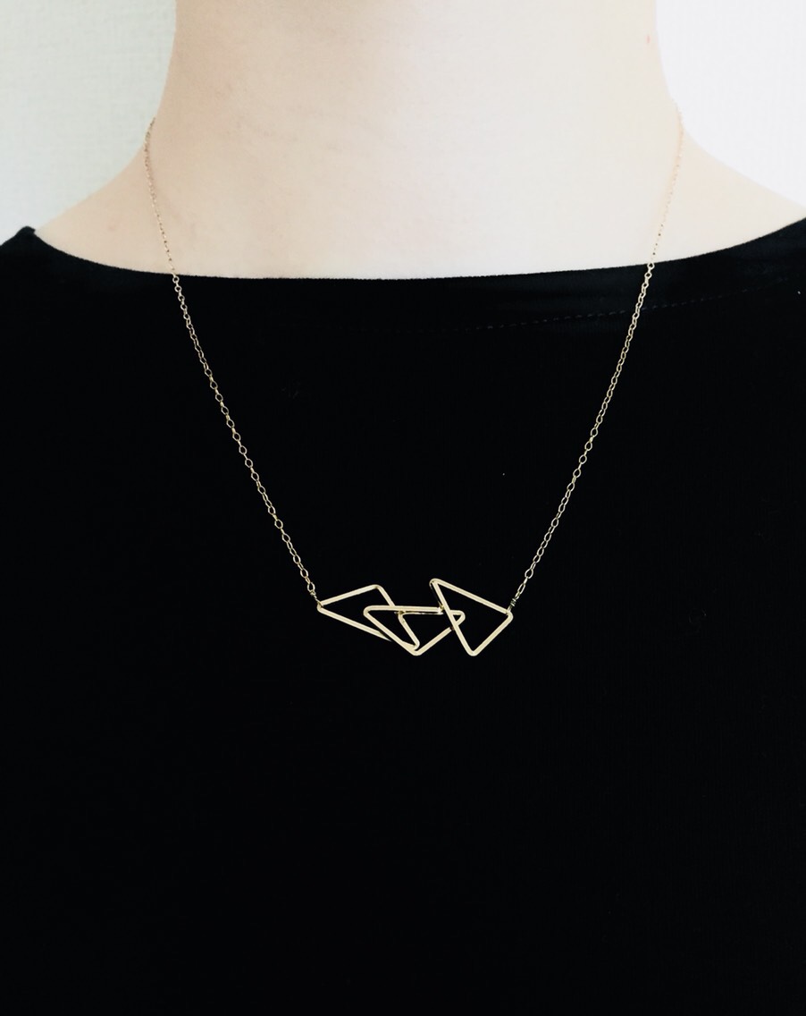 ひとふでネックレス 【triple triangle】