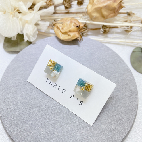 レジン ピアス アイスブルー シルバー ドライフラワー 1粒タイプ 不