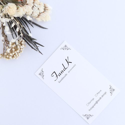 名入れ】名刺サイズのアクセサリー台紙 No.2 アンティーク調 ［10枚  