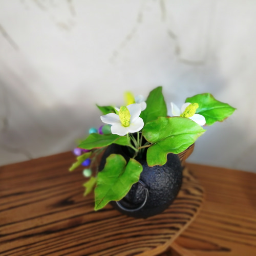 パンフラワー：どくだみ、野ぶどう╱粘土の花╱クレイフラワー╱造花