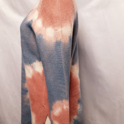 手染めのセーター（藍染＆ベンガラ染め） 7枚目の画像