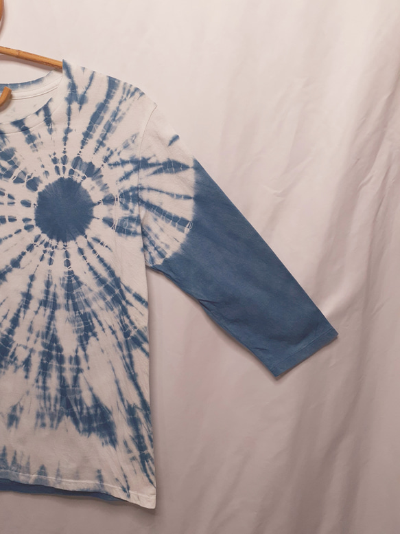 手染めの七分袖Tシャツ・兼用Mサイズ（藍染） 1枚目の画像