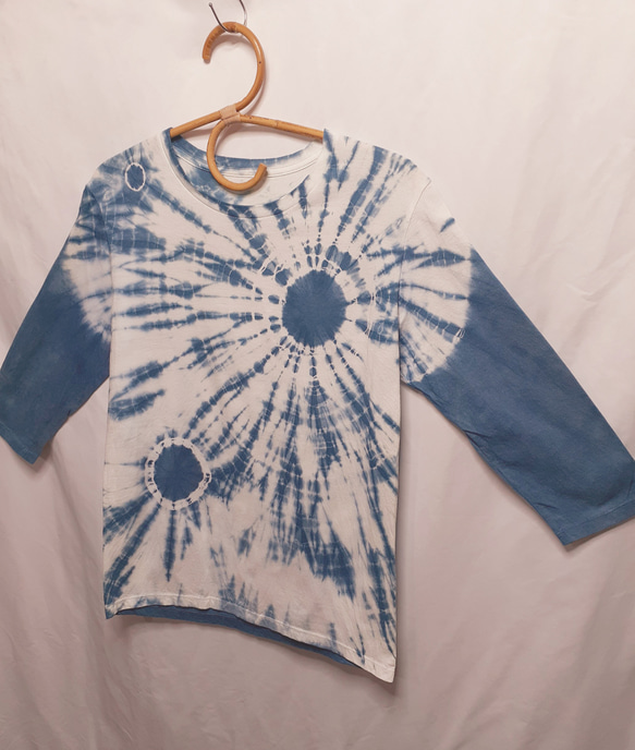 手染めの七分袖Tシャツ・兼用Mサイズ（藍染） 2枚目の画像