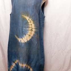 手染め＆縫製・月のワンピース（藍染・ベンガラ染め） 4枚目の画像