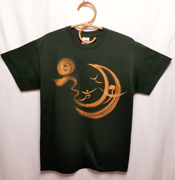手書きTシャツ「月遊」兼用Mサイズ 2枚目の画像