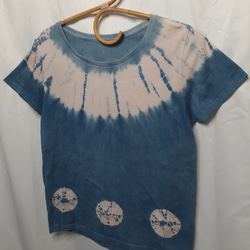 手染めのTシャツ・レディースLサイズ（藍染） 3枚目の画像